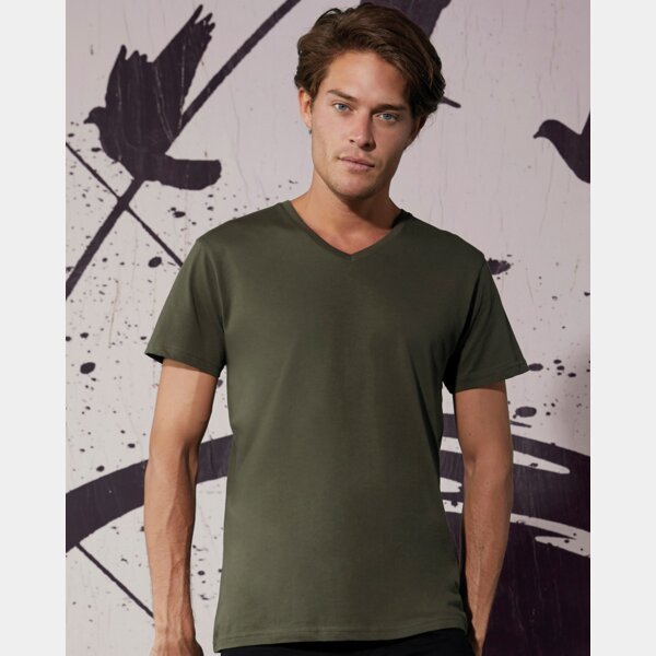 Männer T-Shirt mit V-Neck  Miniaturansicht